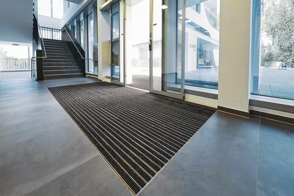 Eingangsmattensysteme von GEGGUS bei der FC Group